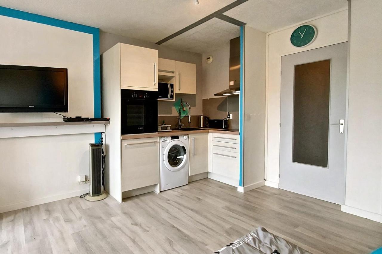 Hypercenter 27 M With Wifi And Shared Pool Lägenhet Fréjus Exteriör bild