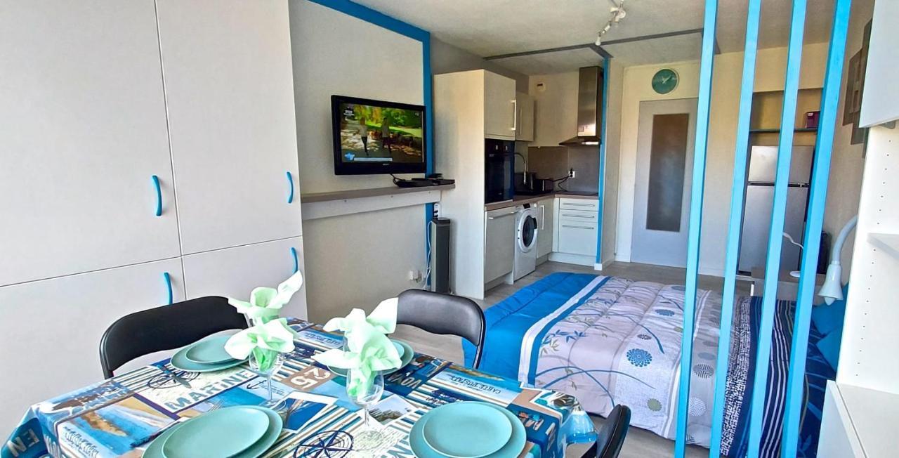 Hypercenter 27 M With Wifi And Shared Pool Lägenhet Fréjus Exteriör bild