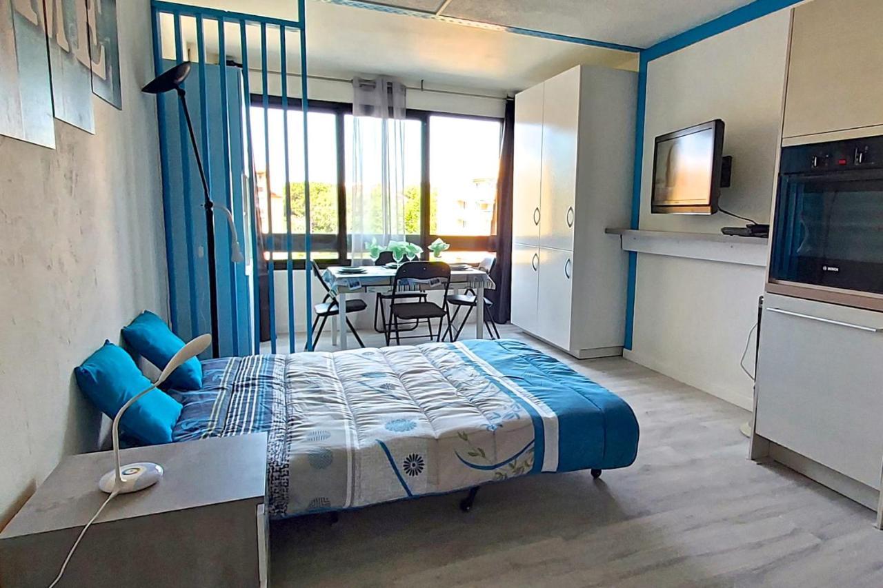 Hypercenter 27 M With Wifi And Shared Pool Lägenhet Fréjus Exteriör bild